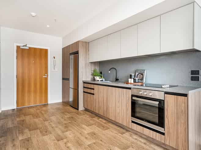 307/14 Laings Road, Hutt Central