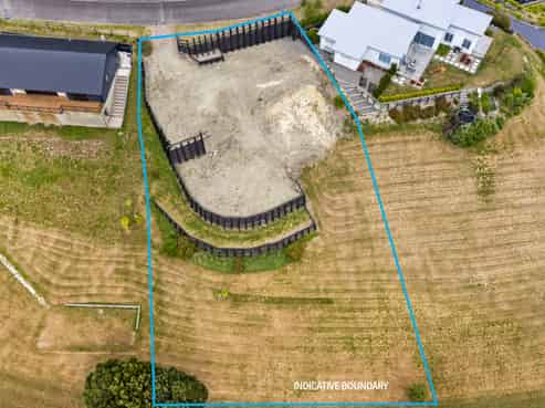 8 Lake View Place, Fairhall