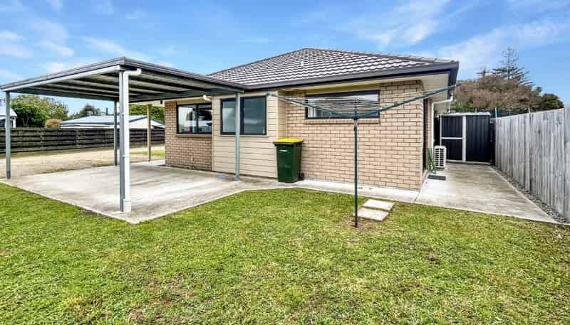 B/10 Kebbell Street, Levin