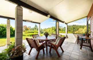 33 Hikanui Drive, Havelock North