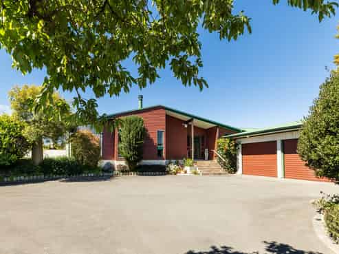 33 Hikanui Drive, Havelock North