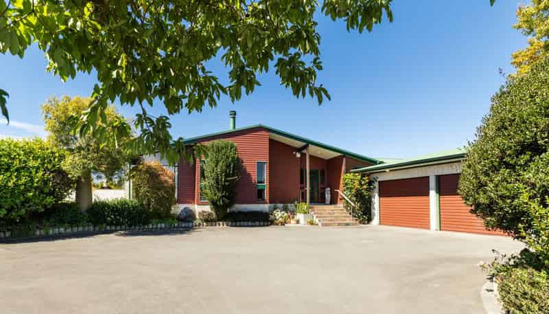 33 Hikanui Drive, Havelock North