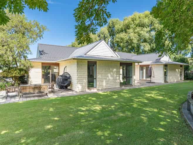 19 Tirohanga Road, Mosgiel