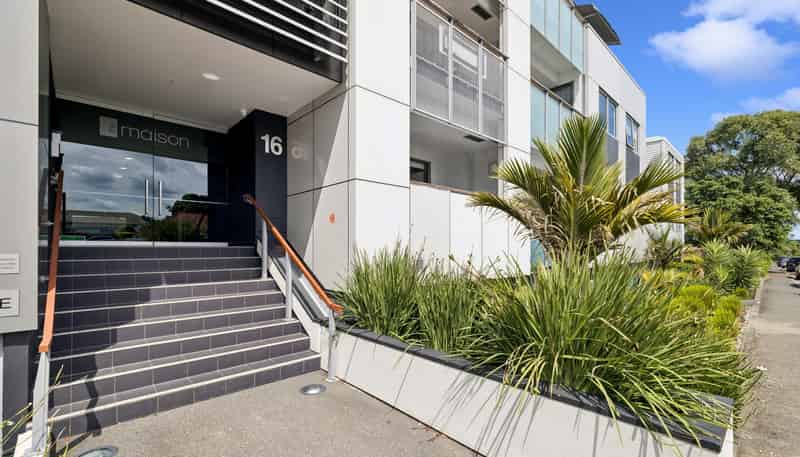 107/16 Huron Street, Takapuna