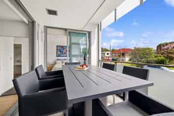 107/16 Huron Street, Takapuna