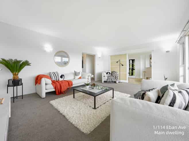 1&2/114 Eban Avenue, Hillcrest