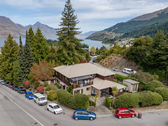 1 Salmond Place, Queenstown