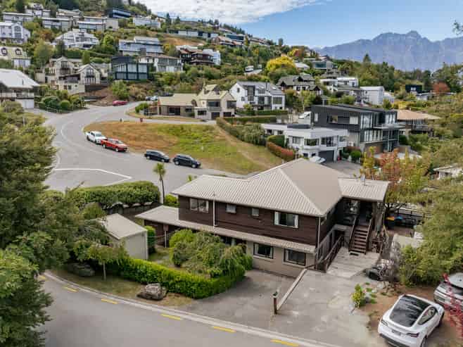 1 Salmond Place, Queenstown