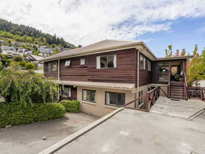 1 Salmond Place, Queenstown