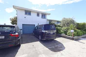 10 Falcon Street, Newfield