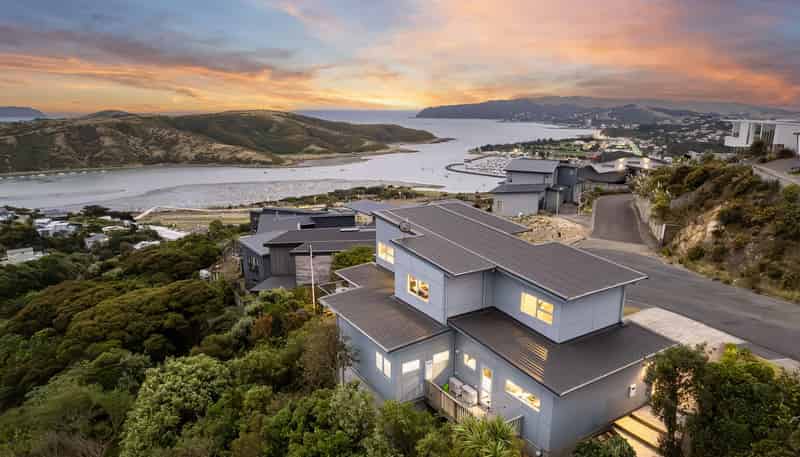 5 Seascape View, Paremata