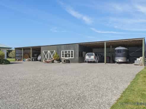 2/153 Bangor Road, Darfield