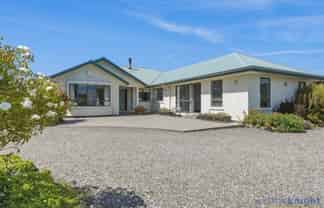 2/153 Bangor Road, Darfield