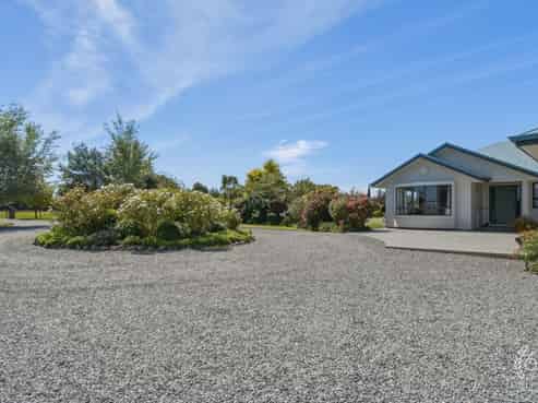 2/153 Bangor Road, Darfield