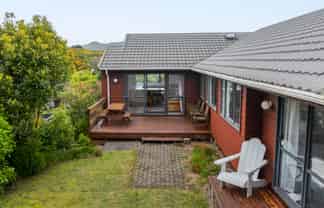 5 Longmont Terrace, Churton Park