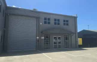 Convenient Industrial Warehouse Unit
