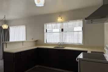 1/75A West Coast Road, Glen Eden