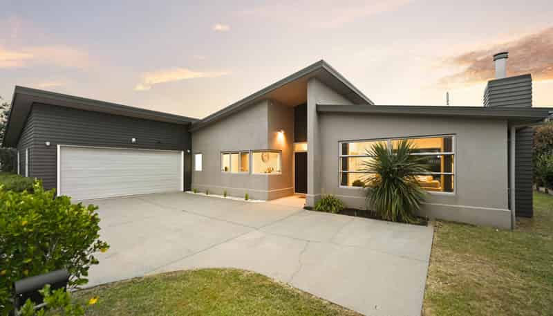 3 Ashton Way, Huntington