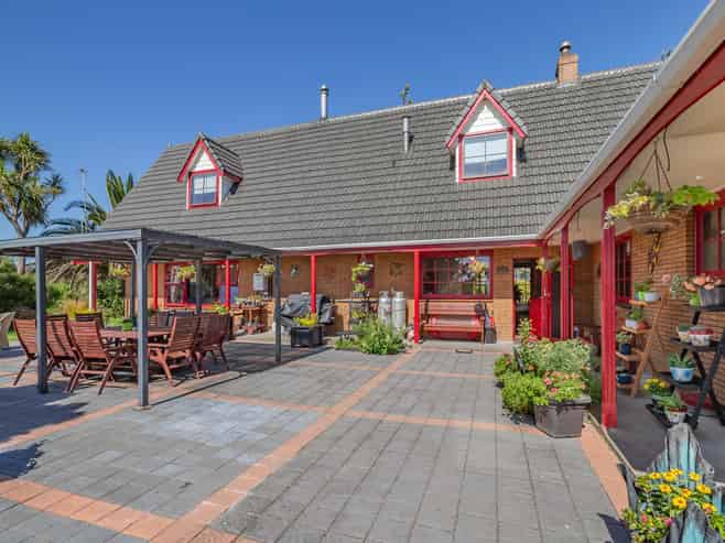 389 Kawiu Road, Levin