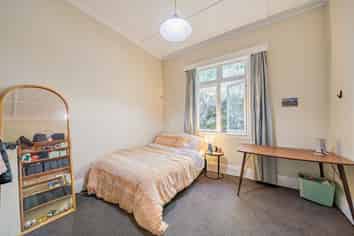 13 Brighton Street, Island Bay