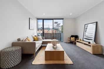 18/182 London Street, Hamilton Central