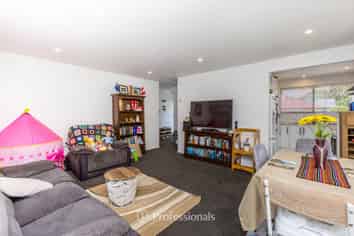 1162 Fergusson Drive, Clouston Park