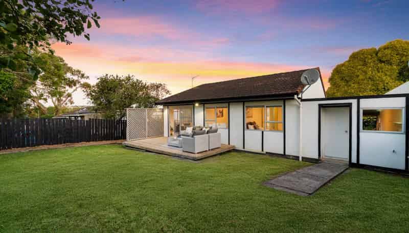 2/5 Cheam Place, Pakuranga Heights