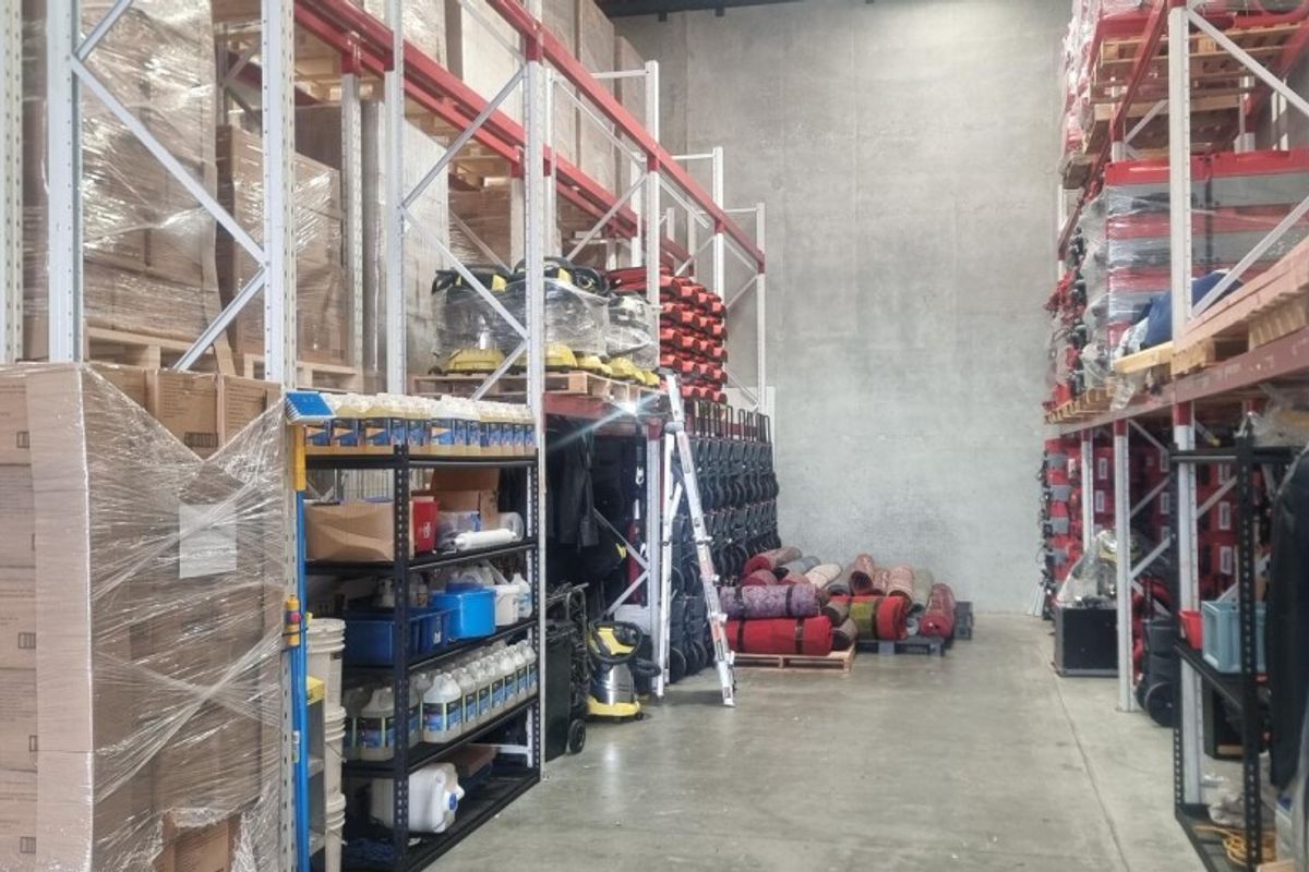 Modern industrial unit, available soon!! - Vista 4