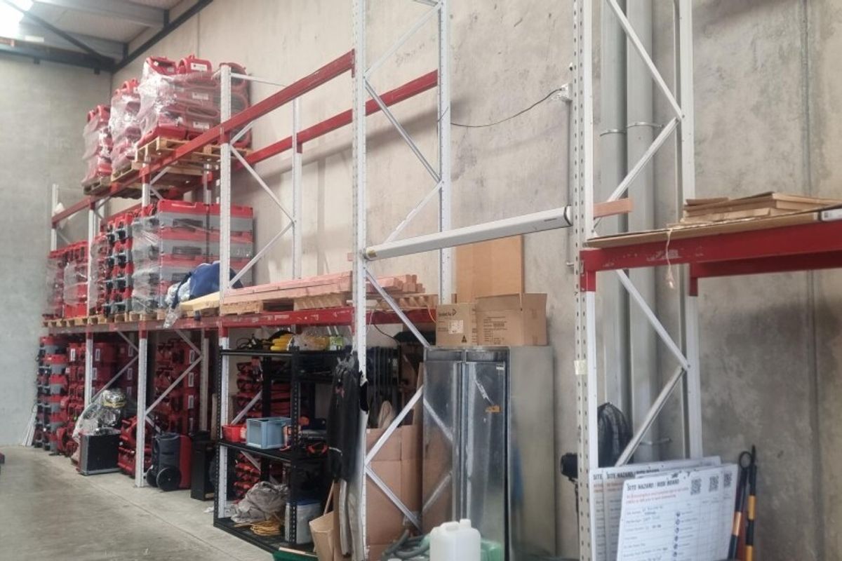 Modern industrial unit, available soon!! - Vista 5