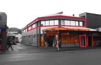 Office for Lease: Sunny, Tidy and Well Located