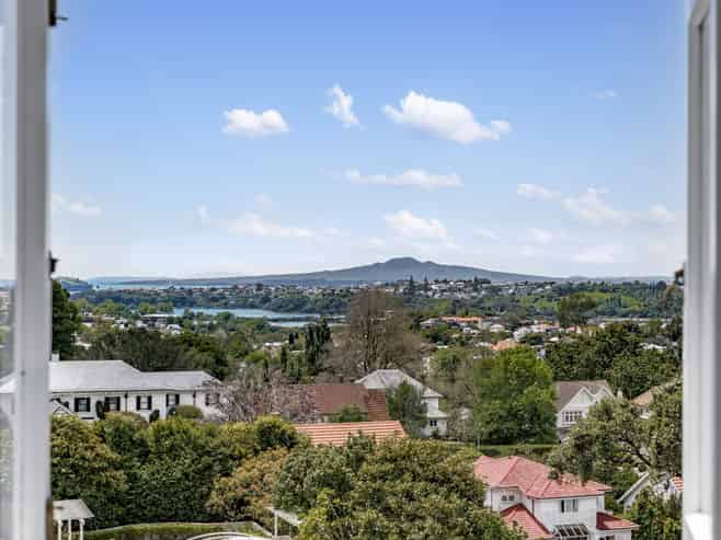 4 Tirohanga Avenue, Remuera
