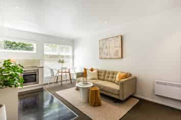 2/2 Westwood Terrace, Saint Marys Bay