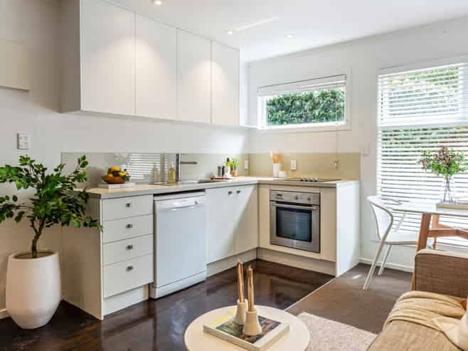 2/2 Westwood Terrace, Saint Marys Bay