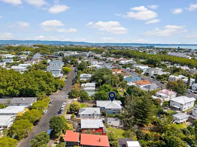 8 Allen Road, Grey Lynn