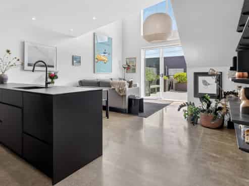 48D Sydney Street, Petone