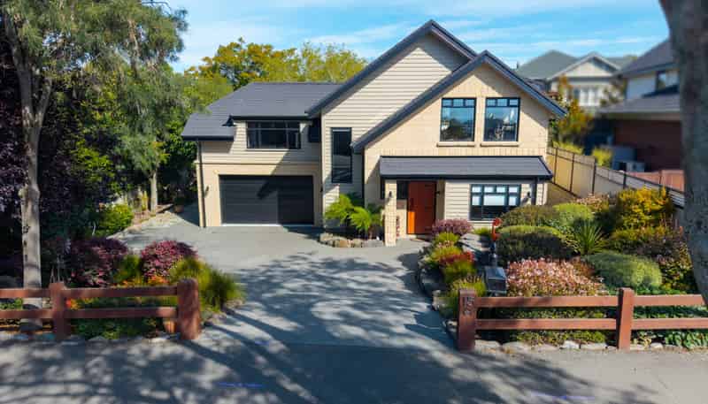 15A Kitchener Square, Highfield