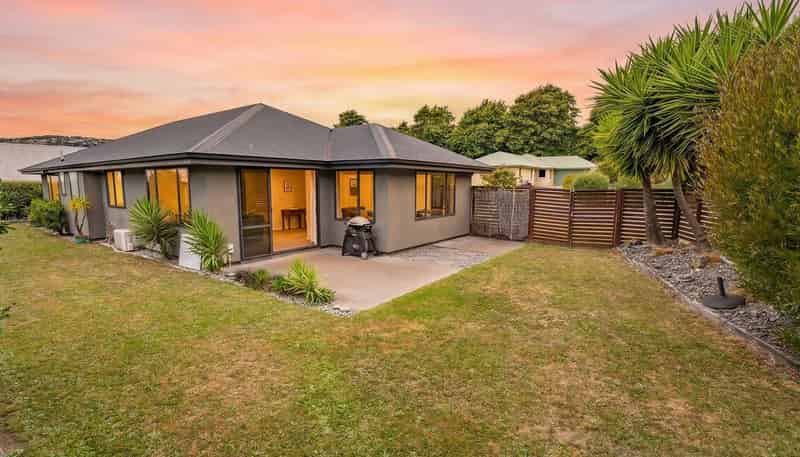 79 Fergusson Street, STOKE