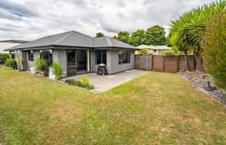 79 Fergusson Street, STOKE