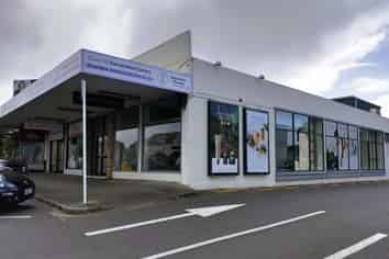 High Profile Royal Oak Retail  & Office | 371 m2