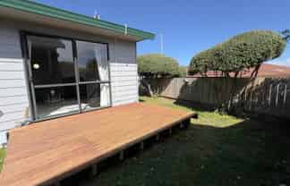 8A Kentwood Drive, Woodridge