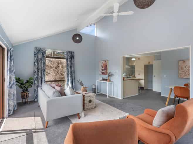 85 Leinster Avenue, Raumati South