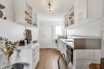 1/605 Hereford Street, Linwood