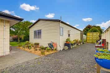 29 Bridge Street, Southbridge