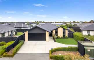 92 Sunline Avenue, Lincoln