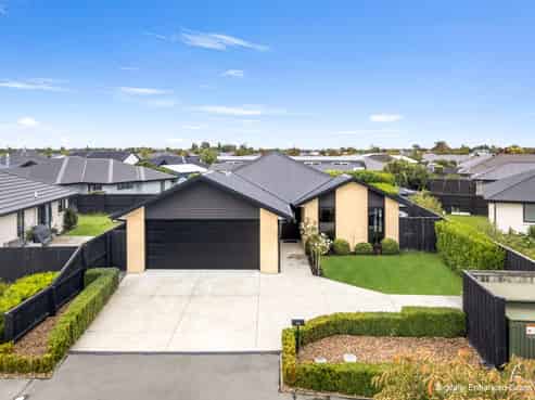 92 Sunline Avenue, Lincoln