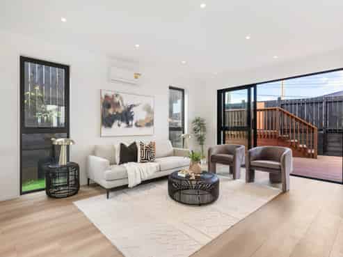 1A-1C Altair Place, Windsor Park