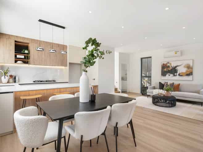 1A-1C Altair Place, Windsor Park