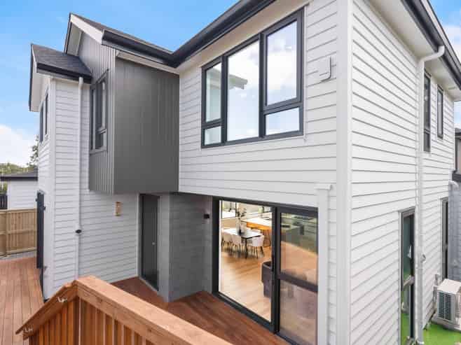 1B Altair Place, Windsor Park