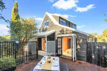 383 Sea View Road, Onetangi