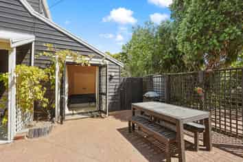 383 Sea View Road, Onetangi